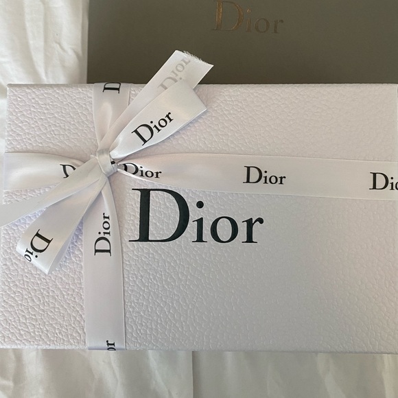 Meet your Posher, Malina - Picture 1 of 1